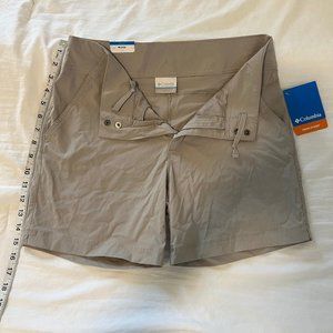 NWT (size 6) Columbia Shorts
